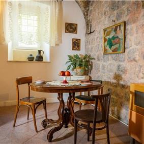 4 bedroom villa with pool in Lapad, Dubrovnik, sleeps 8